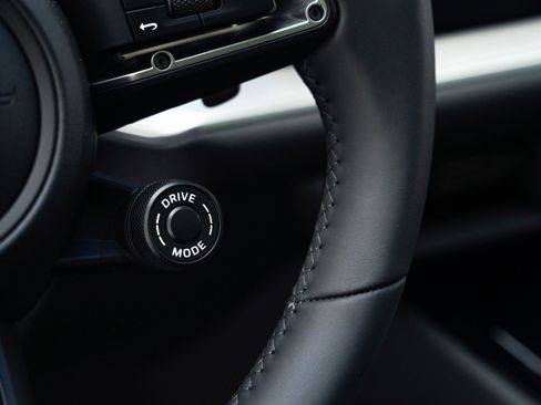 New 2026 Porsche Cayenne Coupe image 28