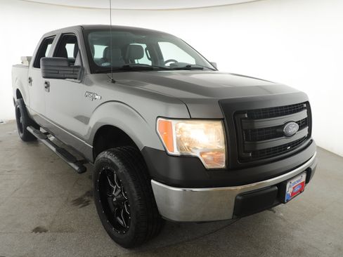 Used 2013 Ford F150 XL w/ Mid Equipment Group image 3