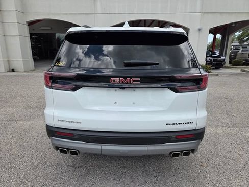 Used 2025 GMC Acadia Elevation FWD image 11