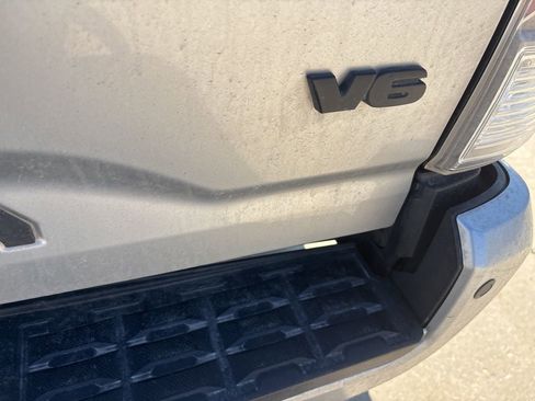 Used 2022 Toyota Tacoma TRD Off-Road w/ TRD Premium Off Road Package image 24