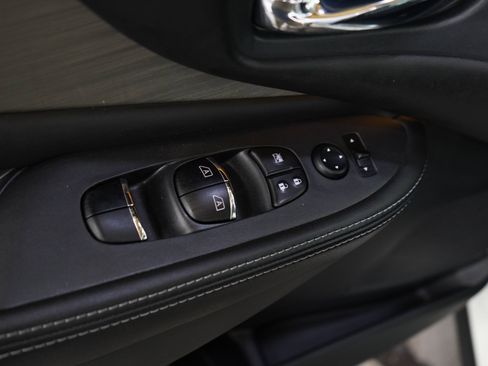 Used 2018 Nissan Murano SL AWD/4WD image 20