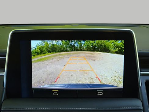 Used 2024 Chevrolet Tahoe LT image 26