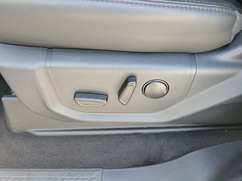 Used 2024 Ford Expedition Max XLT RWD image 26