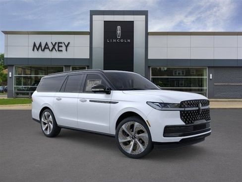 New 2026 Lincoln Navigator L Black Label w/ Black Label Special Edition AWD/4WD image 76