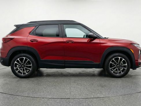 Used 2025 Chevrolet TrailBlazer LT image 11