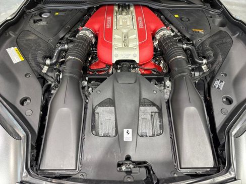 Used 2021 Ferrari 812 GTS image 14