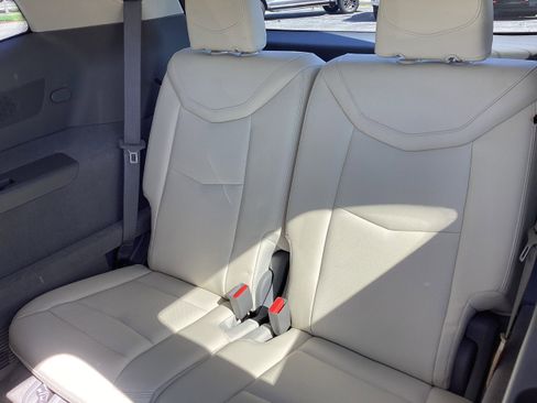 Used 2025 Cadillac XT6 Premium Luxury AWD/4WD image 14