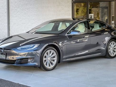 Used 2018 Tesla Model S 75D AWD/4WD image 6