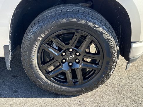 Used 2021 Chevrolet Silverado 1500 Custom w/ Rally Edition image 13