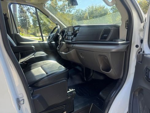 Used 2020 Ford Transit 250 Medium Roof image 7