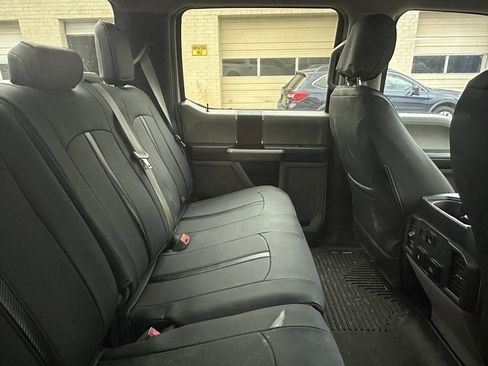 Used 2020 Ford F150 XLT image 6