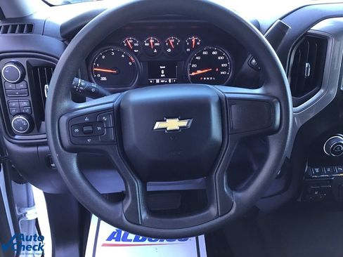 Used 2025 Chevrolet Silverado 2500 Custom w/ Custom Value Package image 33