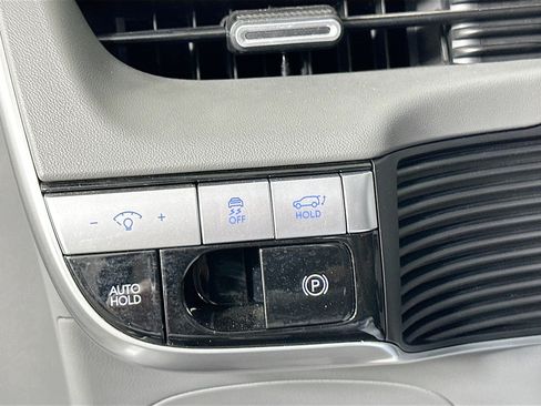 Used 2024 Hyundai Ioniq 5 SEL RWD image 17