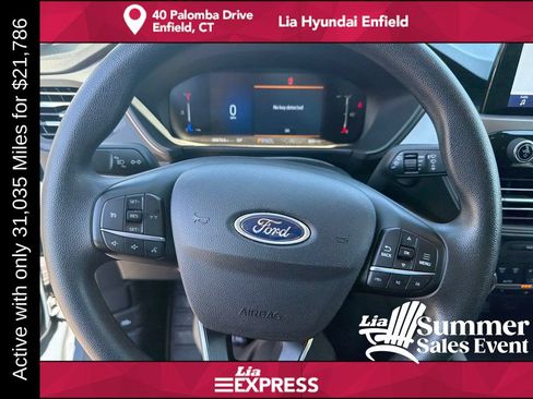 Used 2025 Ford Escape Active AWD/4WD image 15