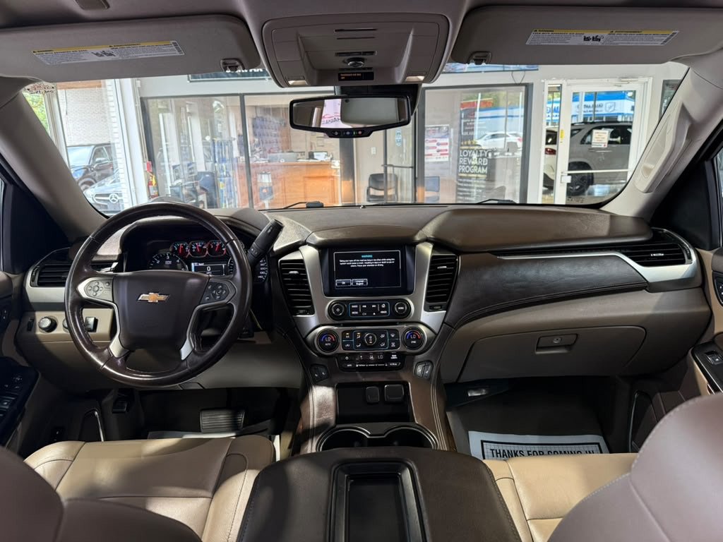 Used 2020 Chevrolet Suburban LT AWD/4WD image 22