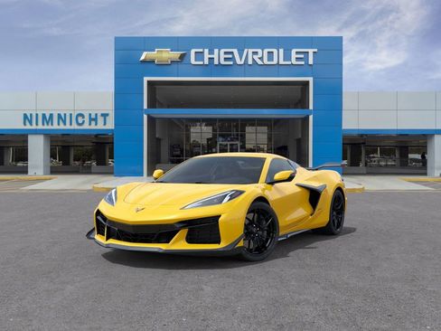 New 2025 Chevrolet Corvette Z06 w/ Z07 Performance Package image 8