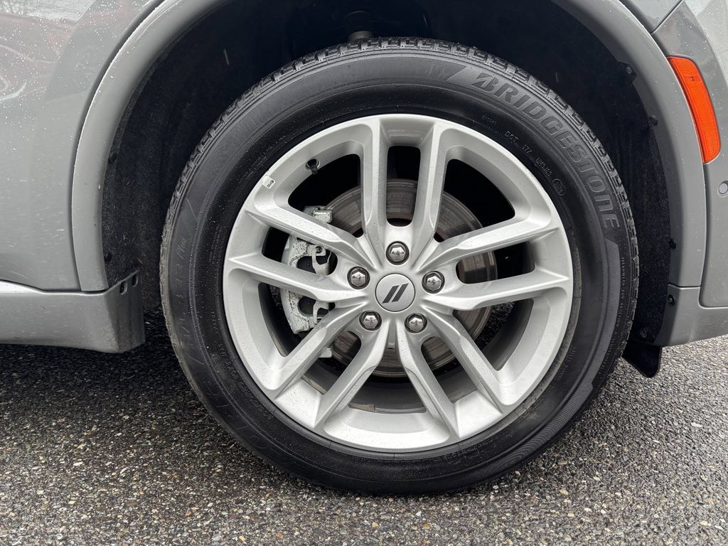 Used 2025 Dodge Durango R/T AWD/4WD image 9