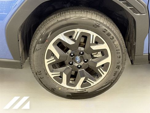 Used 2026 Subaru Forester Premium AWD/4WD image 32