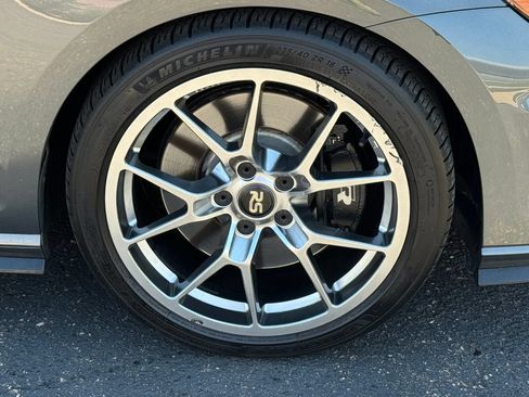 Used 2019 Volkswagen Golf R 4-Door AWD/4WD image 15
