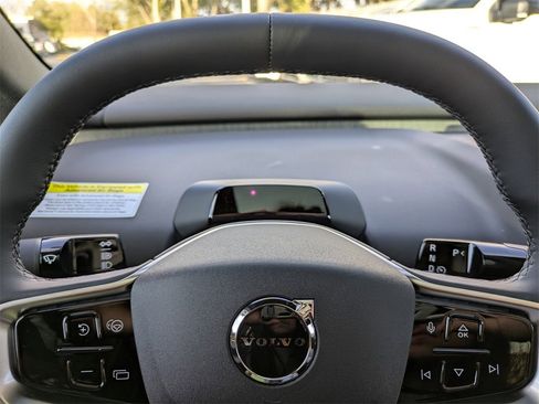 New 2026 Volvo EX30 Plus w/ Climate Package image 42