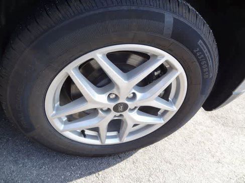 Used 2023 Ford Edge SEL image 23