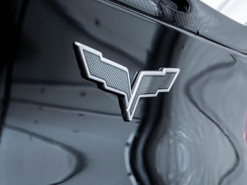 Used 2005 Chevrolet Corvette Convertible w/ Preferred Equipment Group image 23