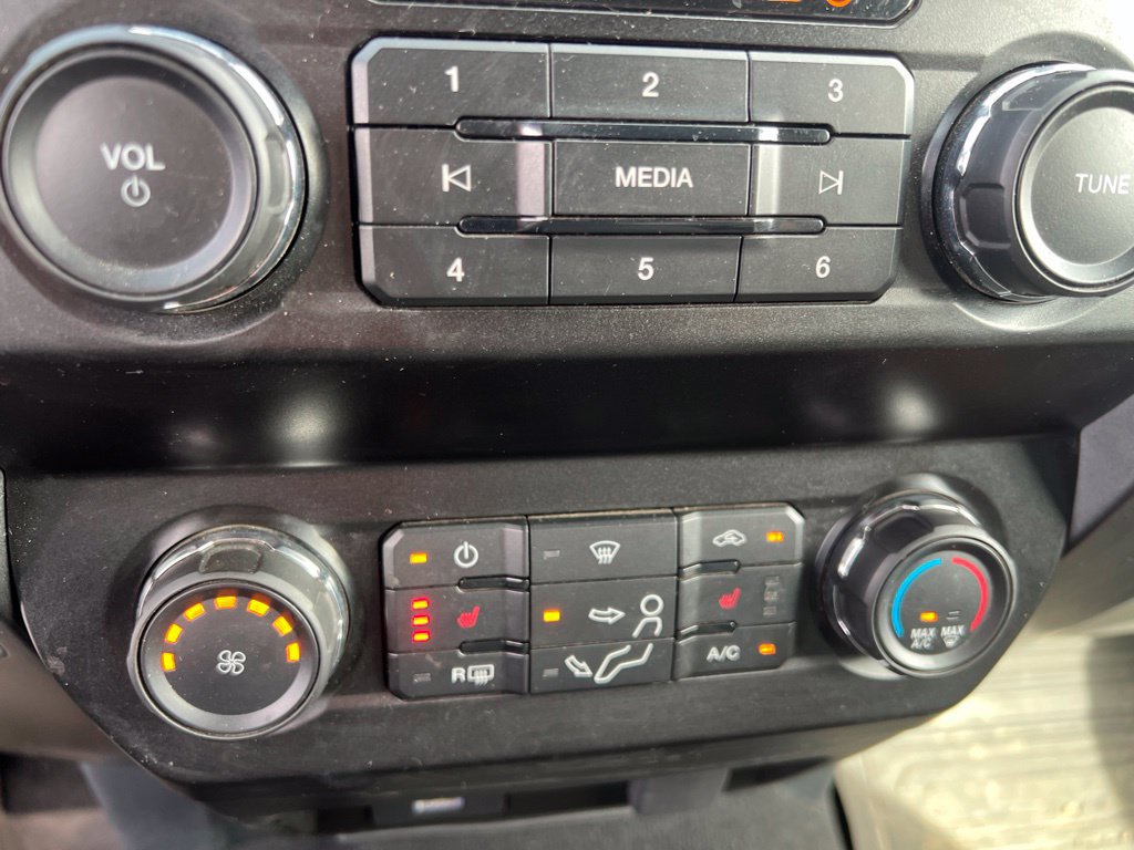 Used 2022 Ford F350 XLT w/ XLT Value Package AWD/4WD image 19