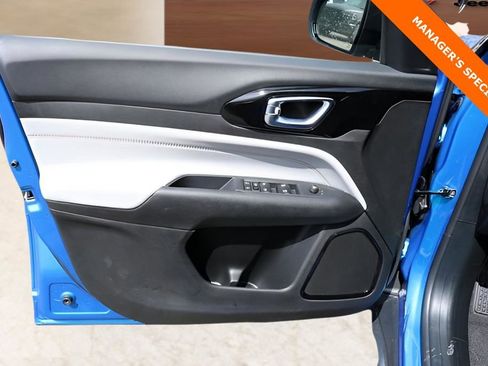 New 2026 Jeep Compass Limited image 10