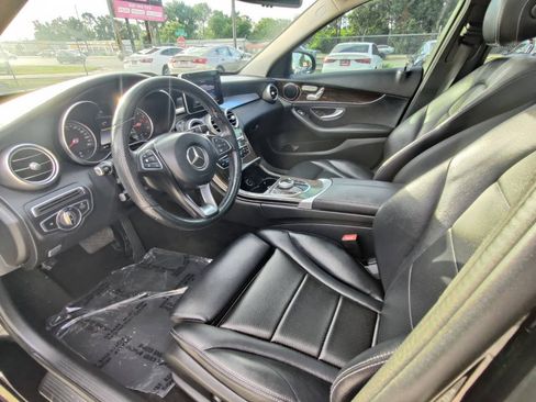 Used 2017 Mercedes-Benz C 300 4MATIC Sedan w/ Premium 1 Package image 5