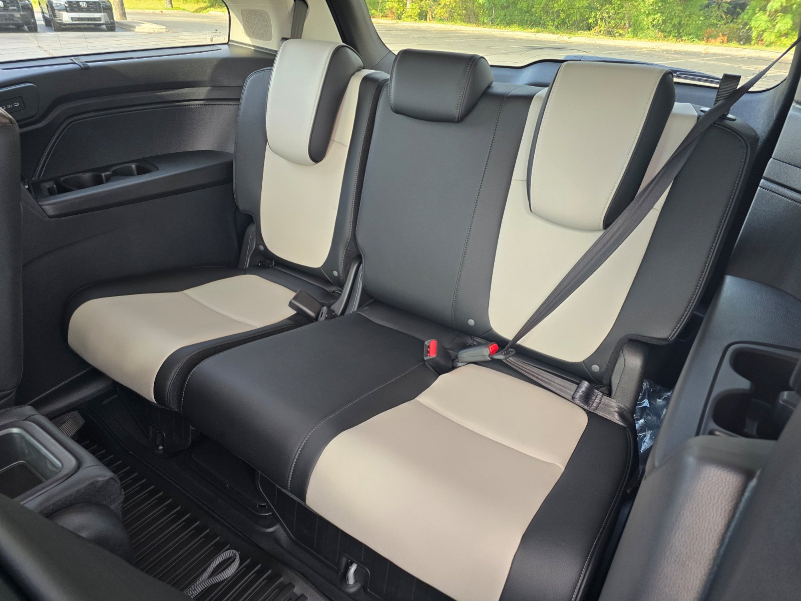 New 2027 Honda Odyssey Elite image 13