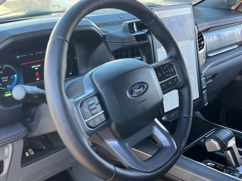 Used 2025 Ford F150 Lightning Flash image 9