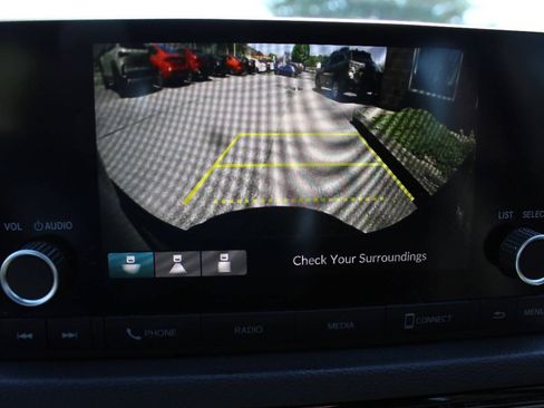Used 2023 Honda Civic Sport image 11