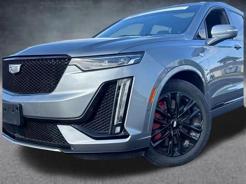 Certified 2023 Cadillac XT6 Sport w/ LPO, ONYX Package AWD/4WD image 2