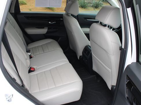 Used 2025 Honda CR-V EX-L image 24