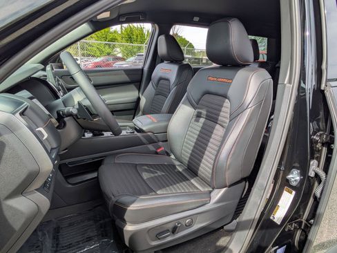 Certified 2025 Nissan Pathfinder Rock Creek AWD/4WD image 14