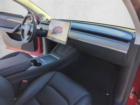 Used 2023 Tesla Model Y Performance image 25
