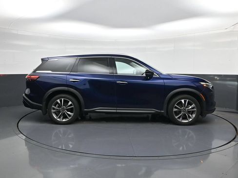 Used 2023 INFINITI QX60 Luxe w/ Cargo Package AWD/4WD image 11