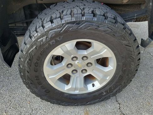 Used 2017 Chevrolet Silverado 1500 LTZ Z71 image 11