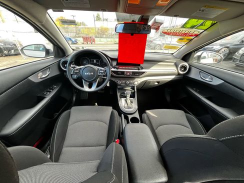 Used 2024 Kia Forte LXS image 11