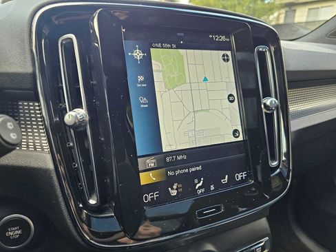 Used 2020 Volvo XC40 T5 R-Design w/ Protection Package image 31