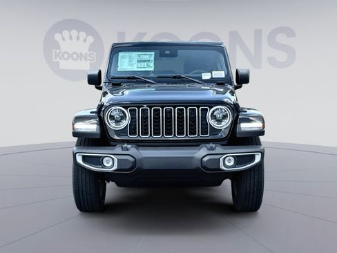New 2025 Jeep Wrangler Sahara image 11