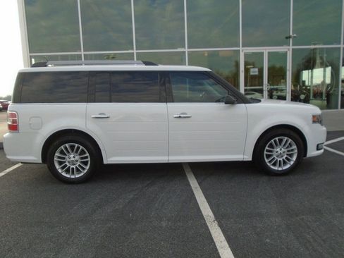 Used 2018 Ford Flex SEL w/ Equipment Group 202A image 3
