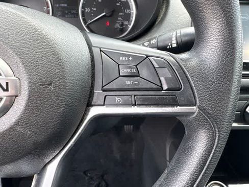 Used 2020 Nissan Versa S FWD image 13