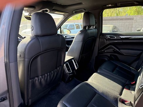 Used 2011 Porsche Cayenne image 11