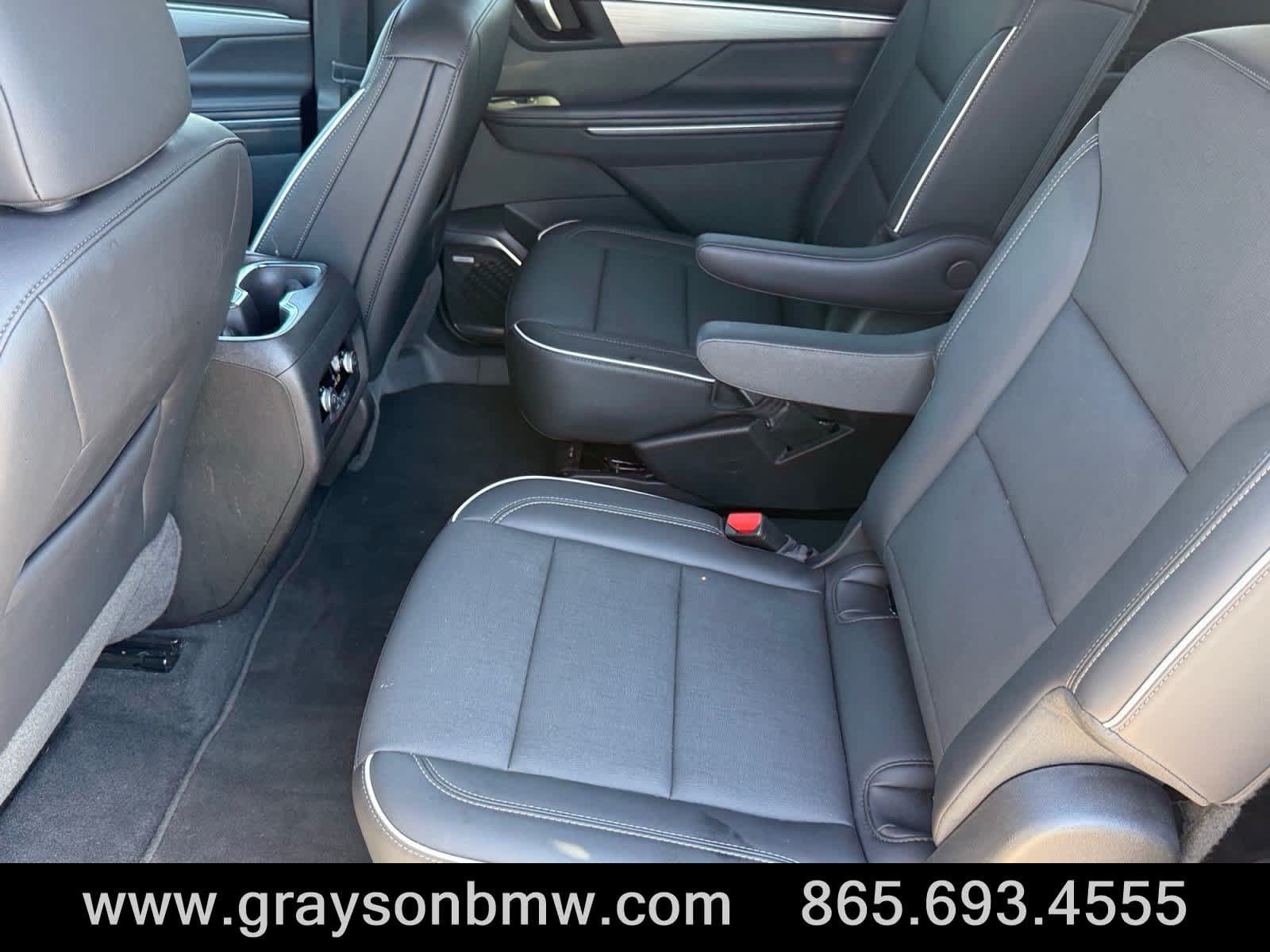 Used 2025 Buick Enclave Preferred AWD/4WD image 20