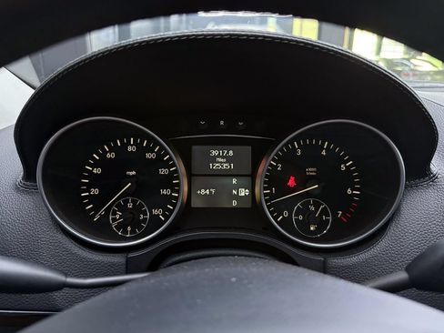 Used 2009 Mercedes-Benz GL 450 4MATIC image 32