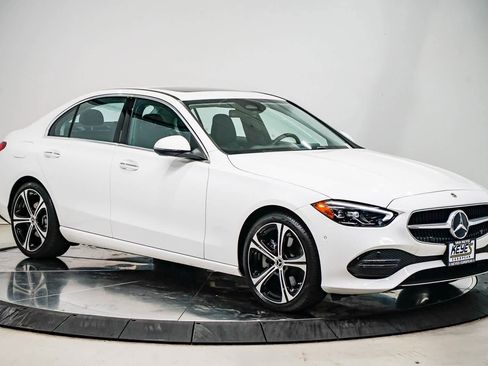 Used 2025 Mercedes-Benz C 300 Sedan image 5