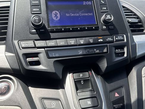 Used 2020 Honda Odyssey LX image 16