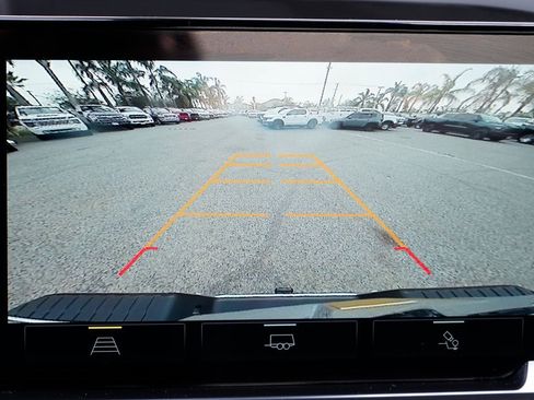 Used 2024 Chevrolet Silverado 3500 LT w/ Convenience Package image 26