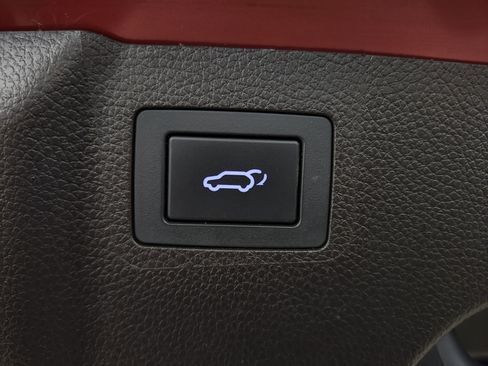 Used 2017 Hyundai Santa Fe SE w/ SE Ultimate Tech Package 03 image 25